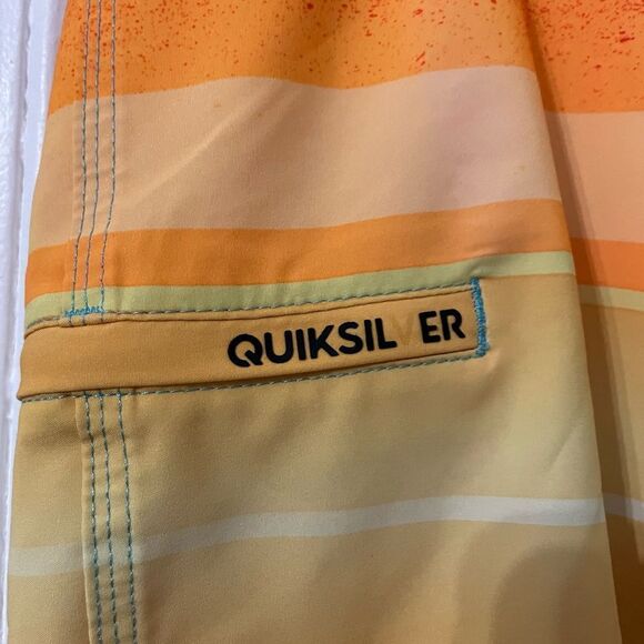 Quicksilver bathing suit  - Picture 3 of 5